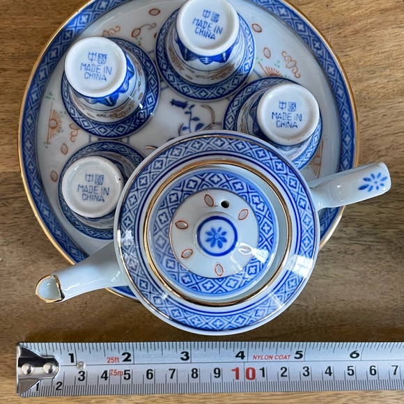 Vintage child/doll Chinese tea set. Excellent condition. - Picture 3 of 6